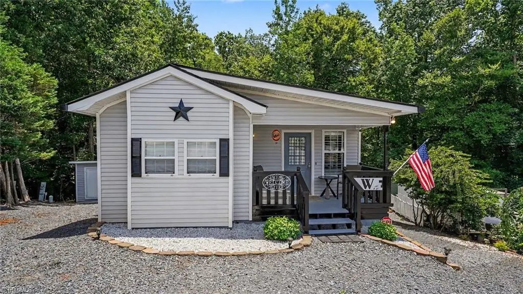 113 Lake View Drive, New London, NC 28127 - #1