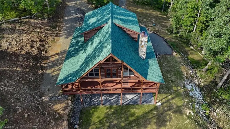 152 Hawk Pointe, Ararat, VA 24053 - #3