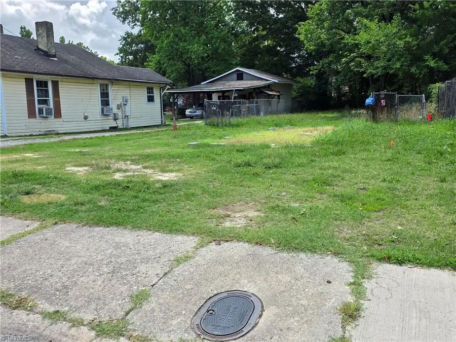 922 Lincoln Street, Greensboro, NC 27401 - #3