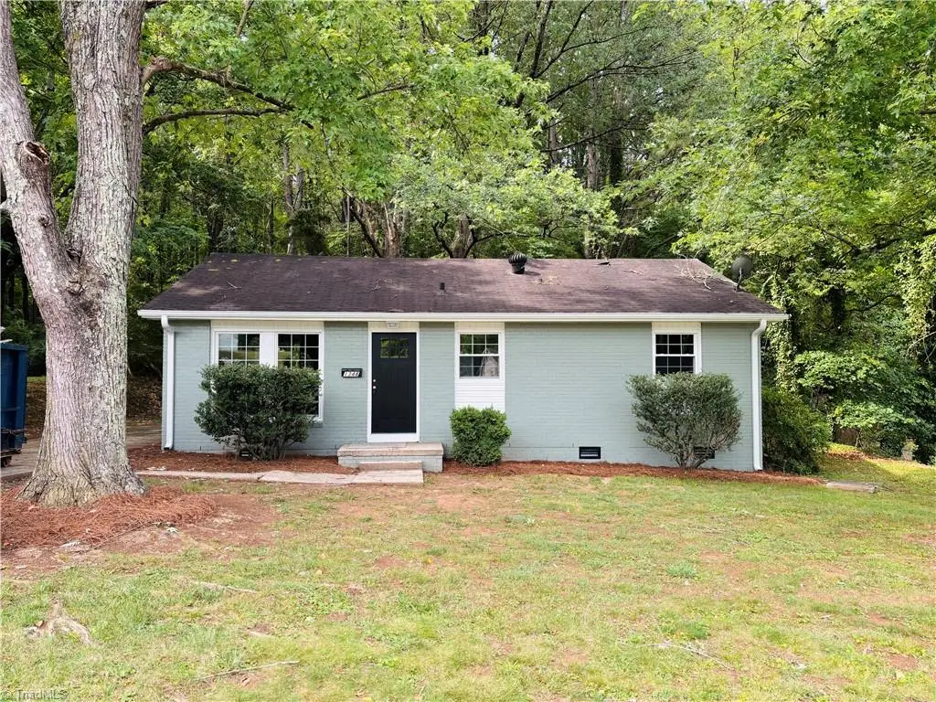 1348 Calvert Drive, Winston Salem, NC 27107 - #1
