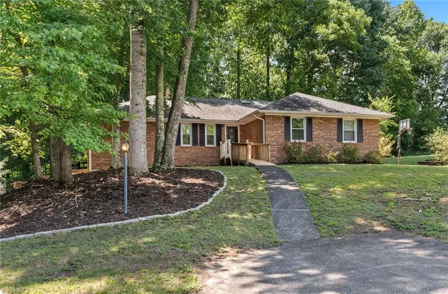 2350 Oakton Drive, Clemmons, NC 27012 - #2