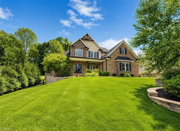 179 Pipers Ridge West, Winston-Salem, NC 27127