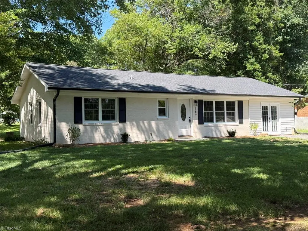 189 W Cleve Street, Mount Airy, NC 27030 - #1
