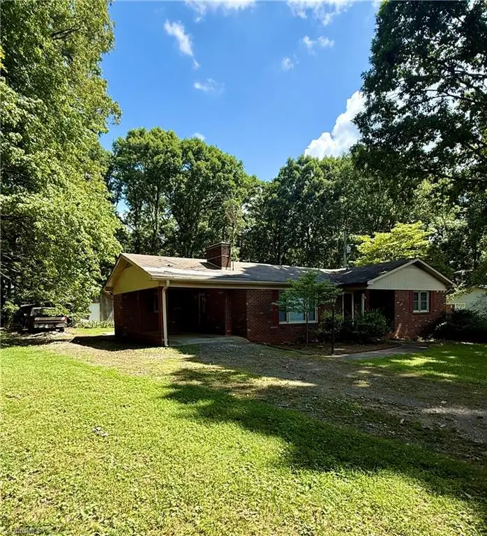 542 Wr Gillespie Road, Dobson, NC 27017 - #2
