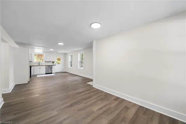 1037 Madison Avenue, Winston-Salem, NC 27103