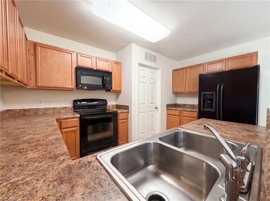 5503 Hardie Farm Drive, Greensboro, NC 27405 - #2