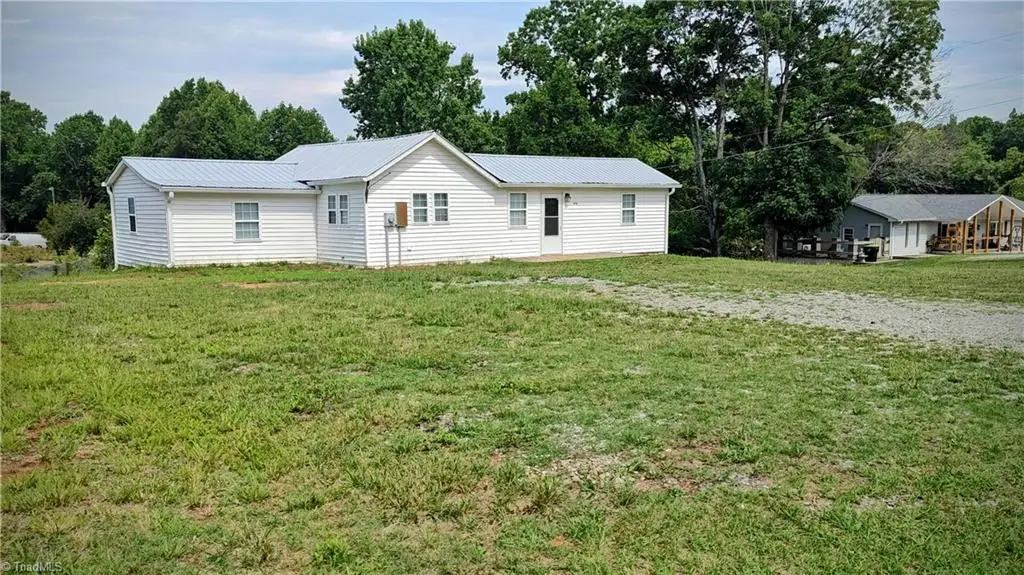4235 Fuller Mill Road N, Thomasville, NC 27360 - #1