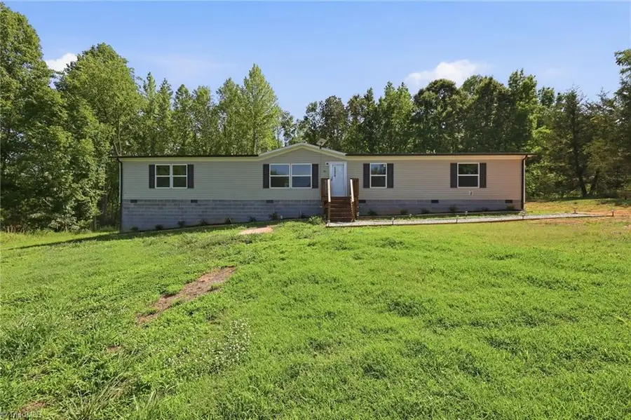 160 Centennial Drive, Yanceyville, NC 27379 - #2