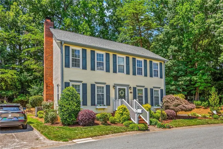 2901 Bradenton Drive, Winston Salem, NC 27103 - #2