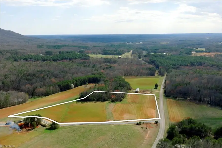 3-4 Old Mill Road, Pinnacle, NC 27043 - #3