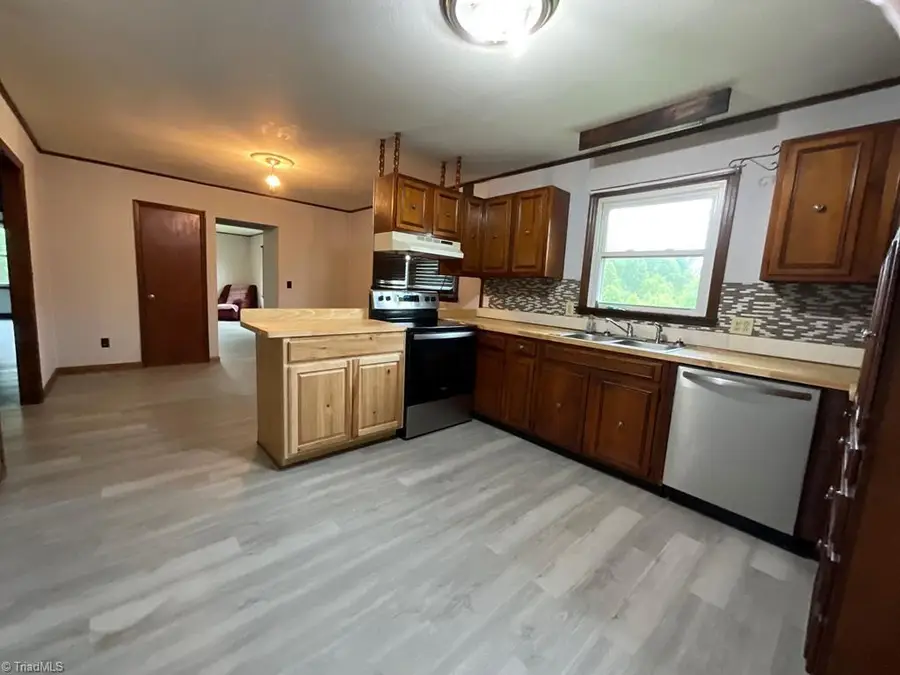 863 Willis Gap Road, Ararat, VA 24053 - #3