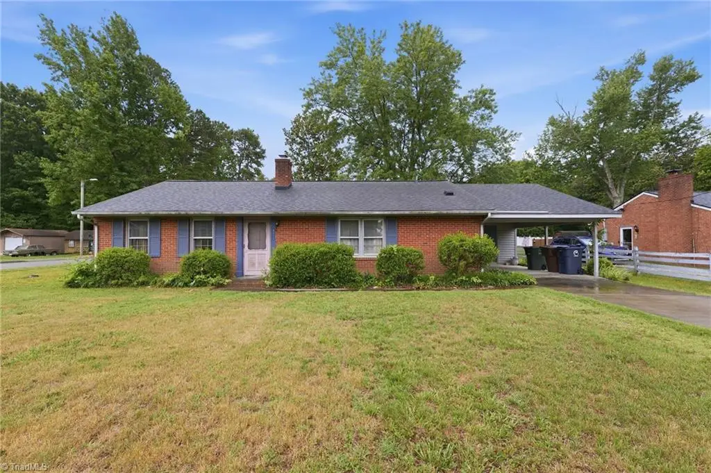 2101 W Vandalia Road, Greensboro, NC 27407 - #1