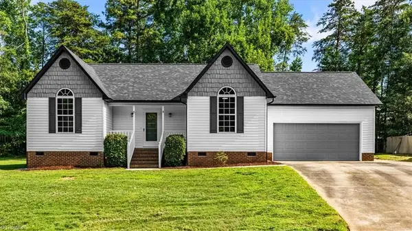 6 Woodfon Drive, Thomasville, NC 27360