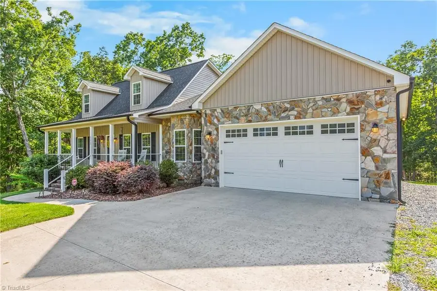 152 Hepler Hylls Court, Thomasville, NC 27360 - #3