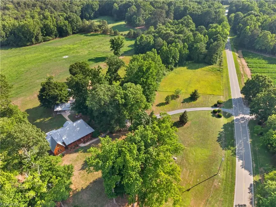 1805 Chrisco Road W, Seagrove, NC 27341 - #2