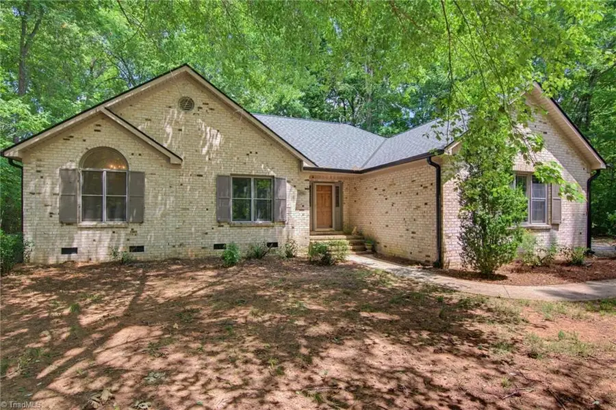 246 Hunters Glen Drive, Summerfield, NC 27358 - #3