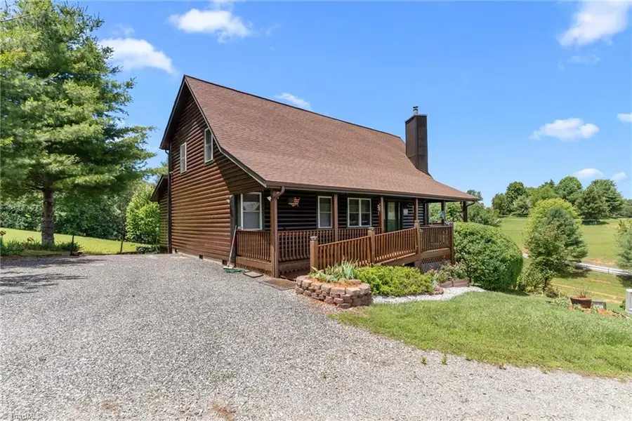 285 Black Bear Ridge Road, Sparta, NC 28675 - #2