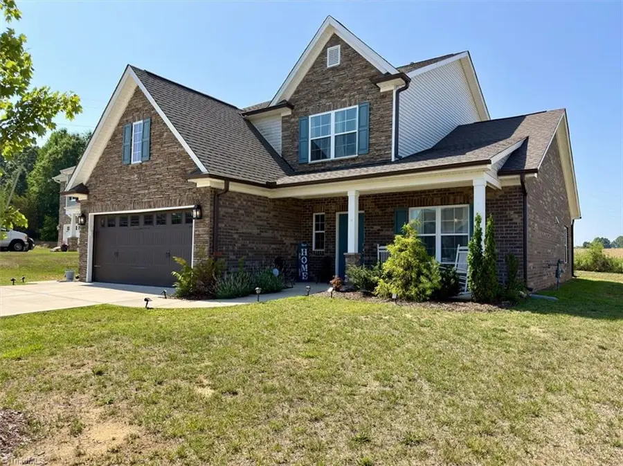 12 Freemont Court, Thomasville, NC 27360 - #2