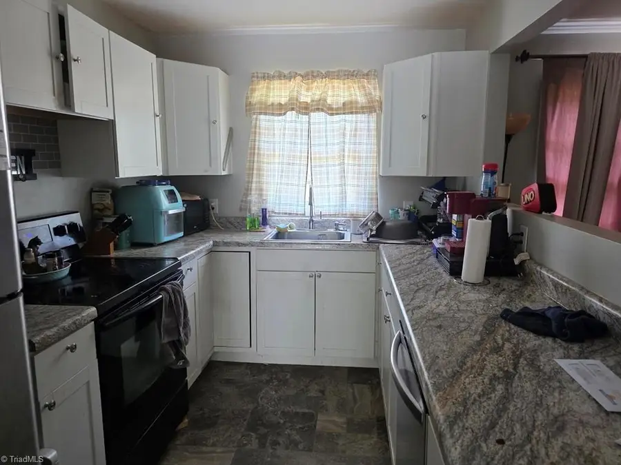 477 Hilltop Acres Street, North Wilkesboro, NC 28659 - #3