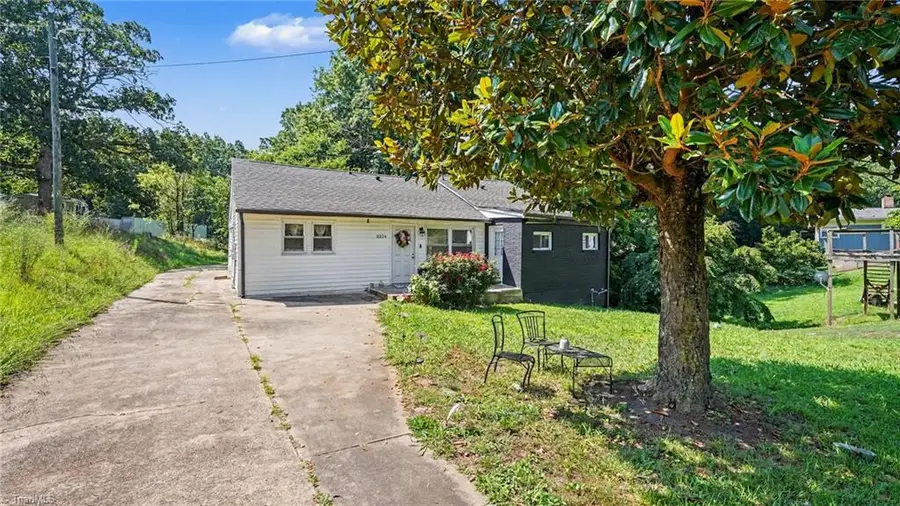 2224 Greensboro Street Extension, Lexington, NC 27295 - #3