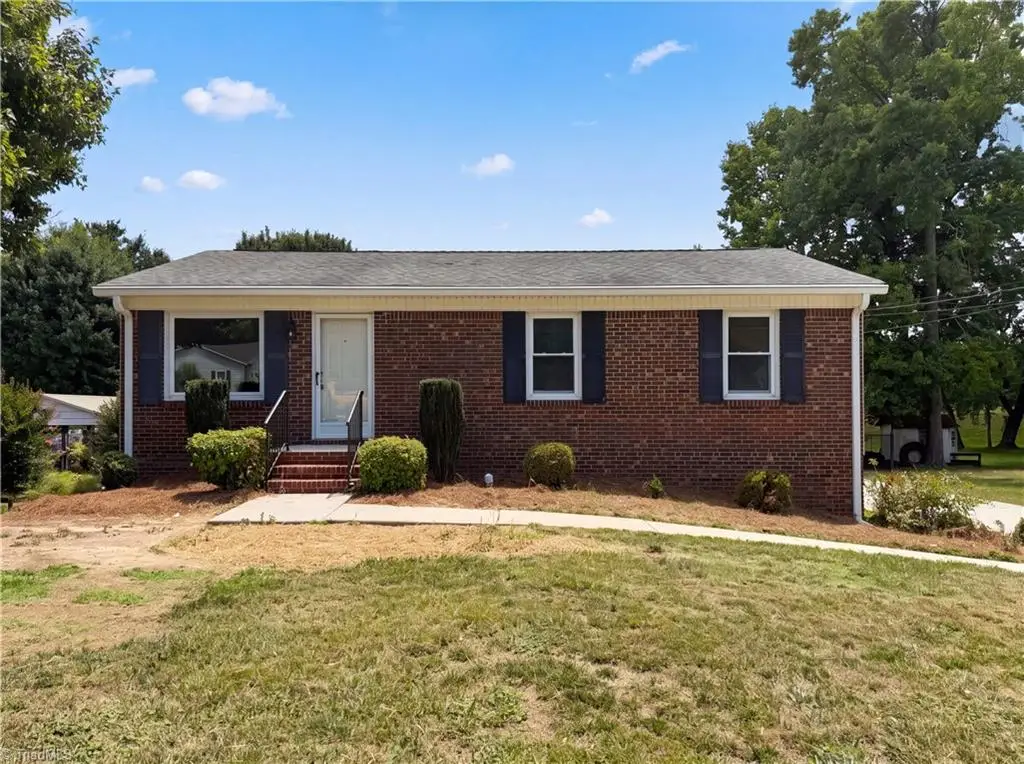 1131 Manorwood Drive, Kernersville, NC 27284 - #1