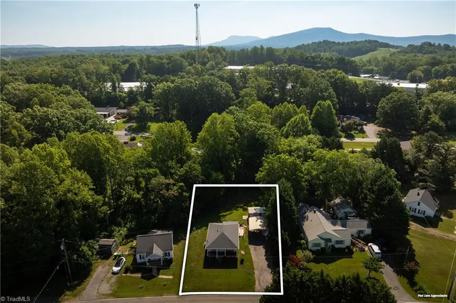 208 Carson Road, Pilot Mountain, NC 27041 - #2