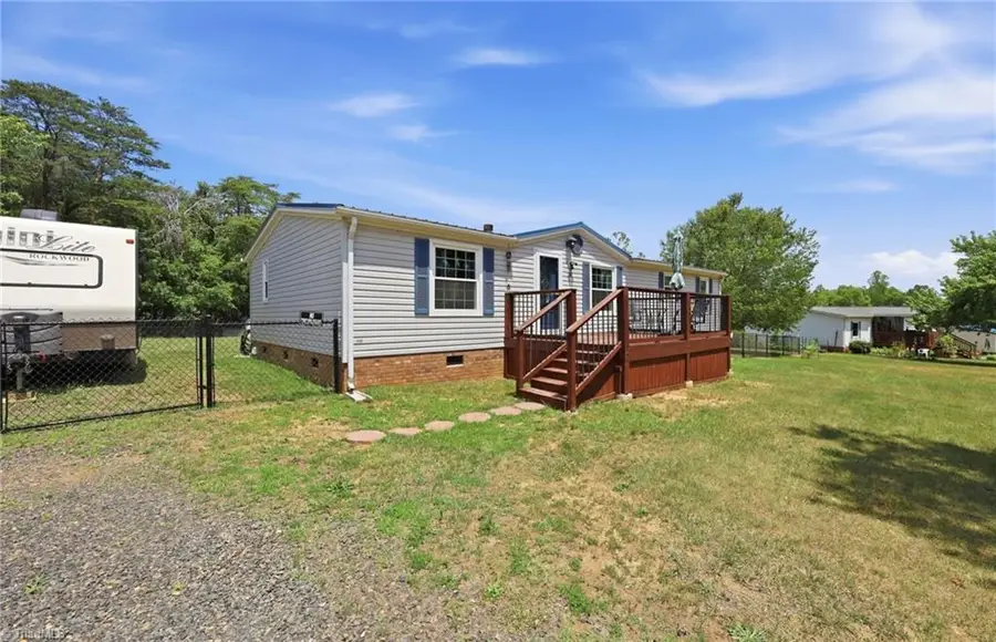 180 B Austin Drive, Eden, NC 27288 - #2