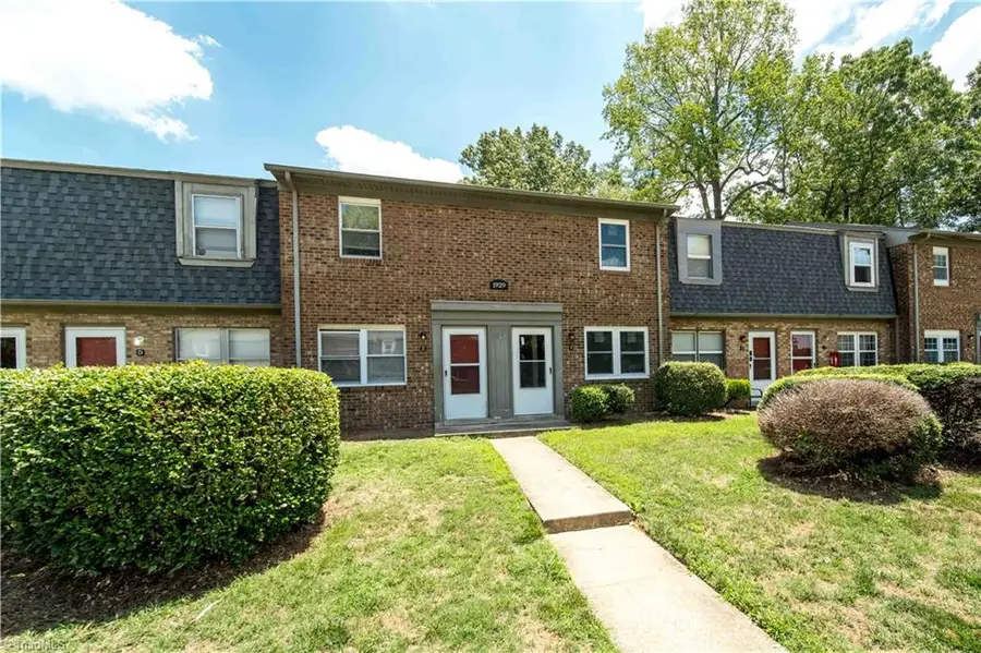 1929 Vantage Point Place, Greensboro, NC 27407 - #2