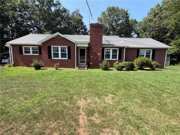 4470 Nc 268, Ararat, NC 27007