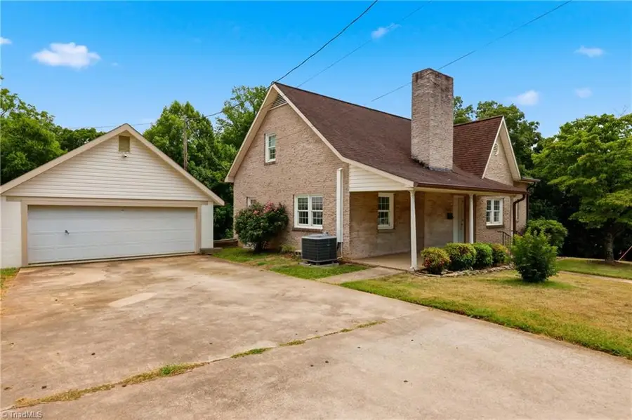 913 I Street, North Wilkesboro, NC 28659 - #3