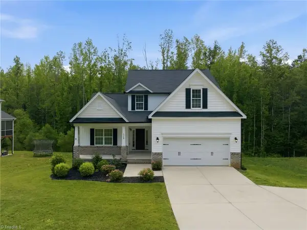 1739 Ramhurst Drive, Clemmons, NC 27012