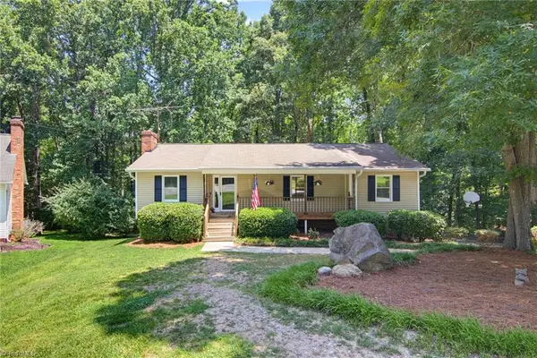 370 Tamworth Drive, Clemmons, NC 27012