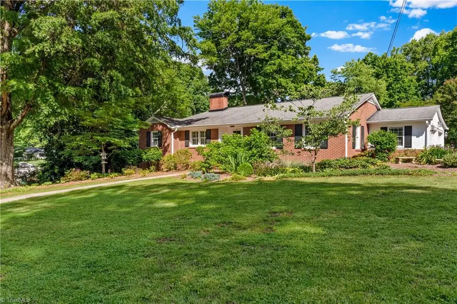 216 S Avalon Road, Winston Salem, NC 27104 - #3