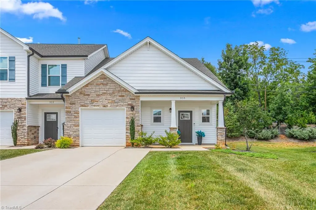 935 Cannon Crossing Circle, Greensboro, NC 27410 - #1