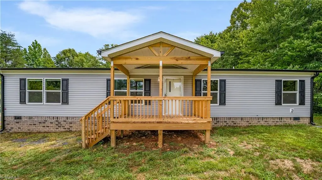 153 Mosley Loop, Madison, NC 27025 - #1