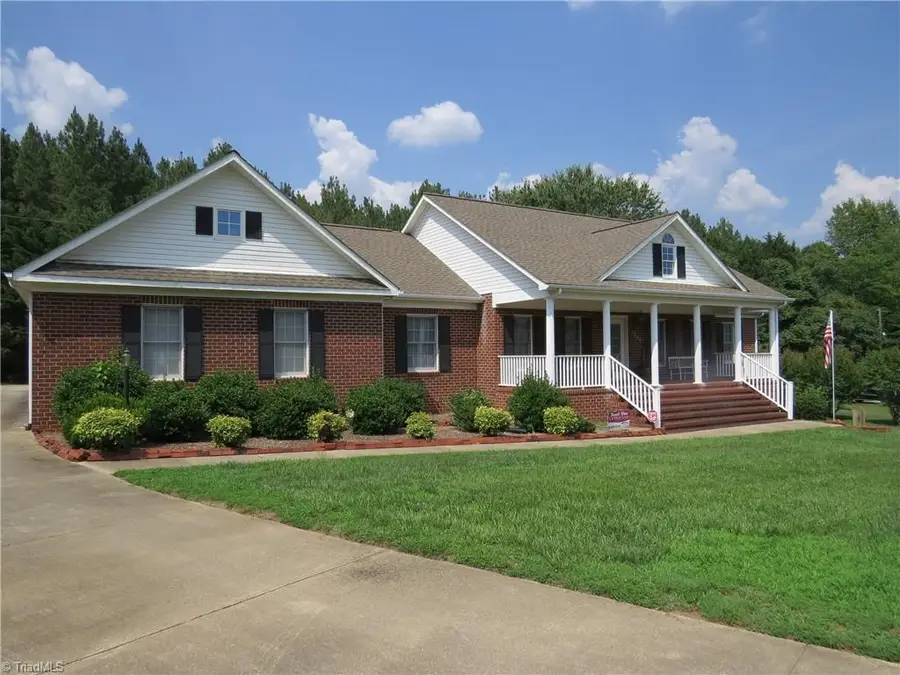 1464 Steve Street, Kernersville, NC 27284 - #2