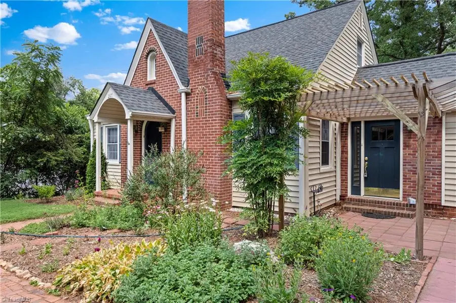 2117 N Peace Haven Road, Winston Salem, NC 27106 - #3
