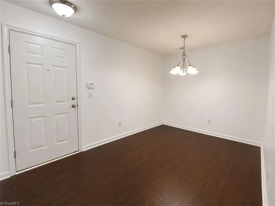 7104 W Friendly Avenue #207, Greensboro, NC 27410 - #2