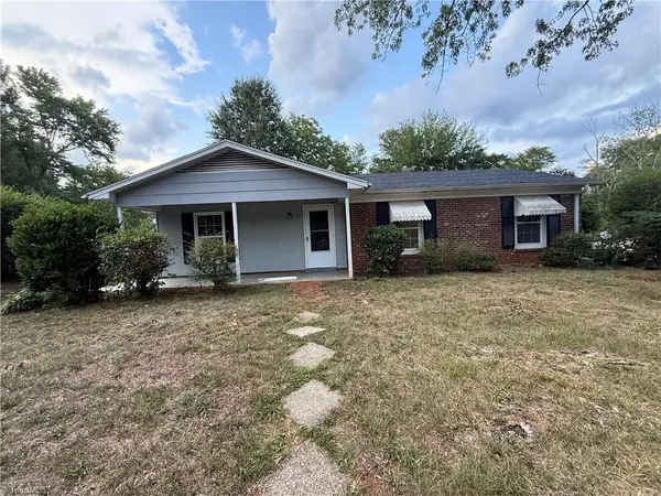 1 Preyer Court, Greensboro, NC 27405
