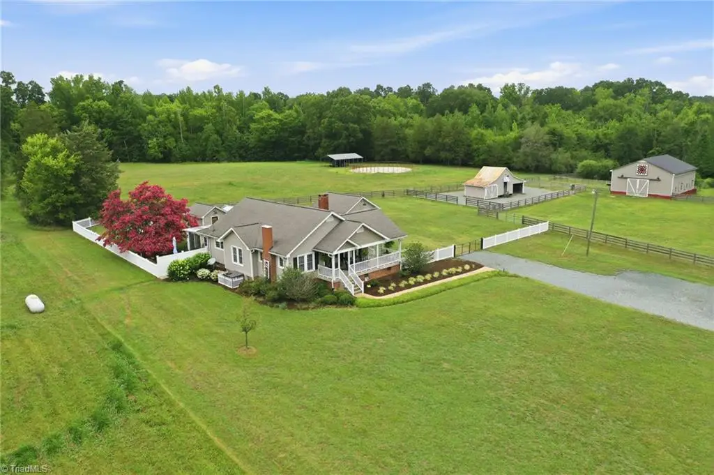 6673 S Nc Highway 62, Burlington, NC 27215 - #1