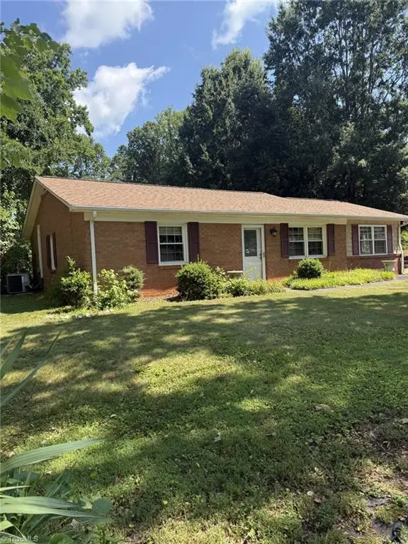 122 Redwood Bend, King, NC 27021 - #2