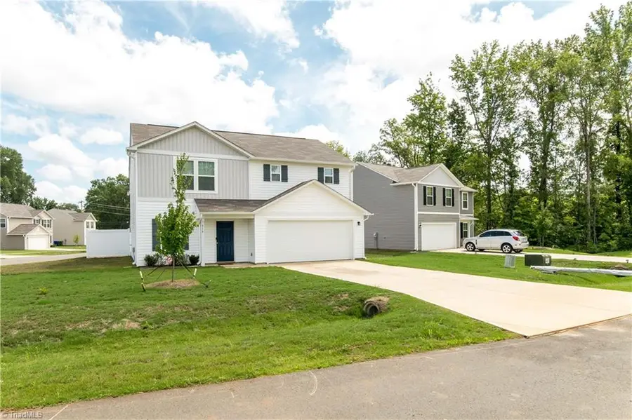 616 Pine Cone Lane, Lexington, NC 27292 - #2