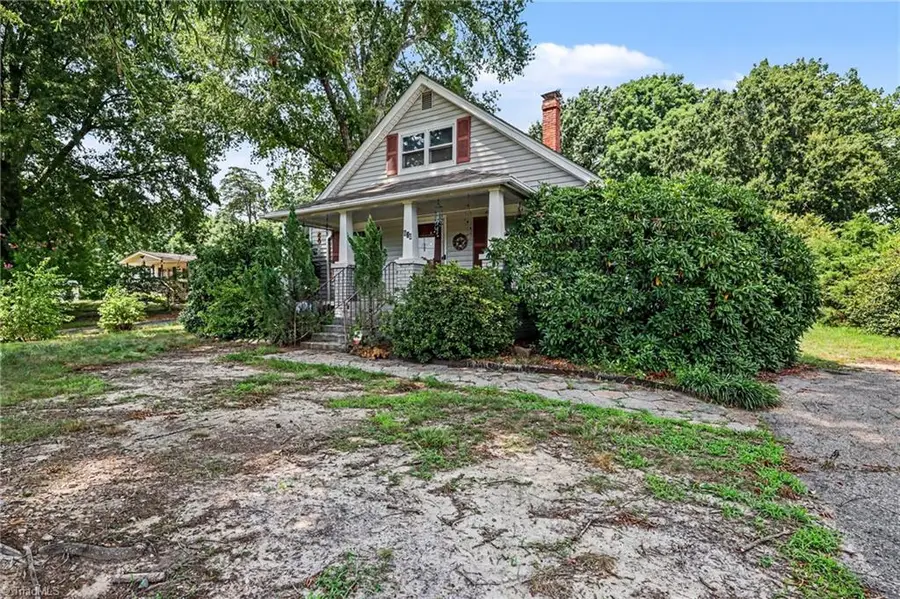 820 Walker Street, Reidsville, NC 27320 - #3