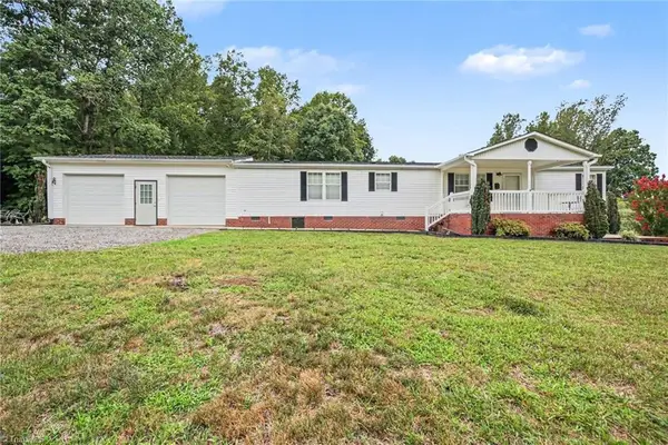 2298 Ray Loop Road, Westfield, NC 27053