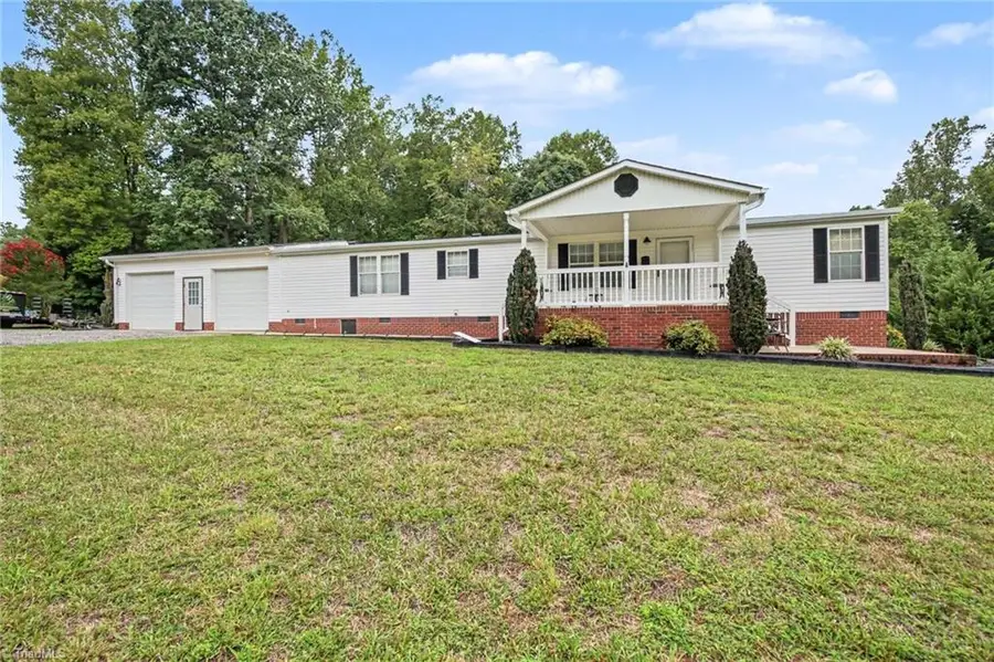 2298 Ray Loop Road, Westfield, NC 27053 - #2