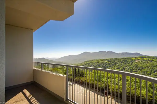 303 Sugar Top Drive #2210, Banner Elk, NC 28604
