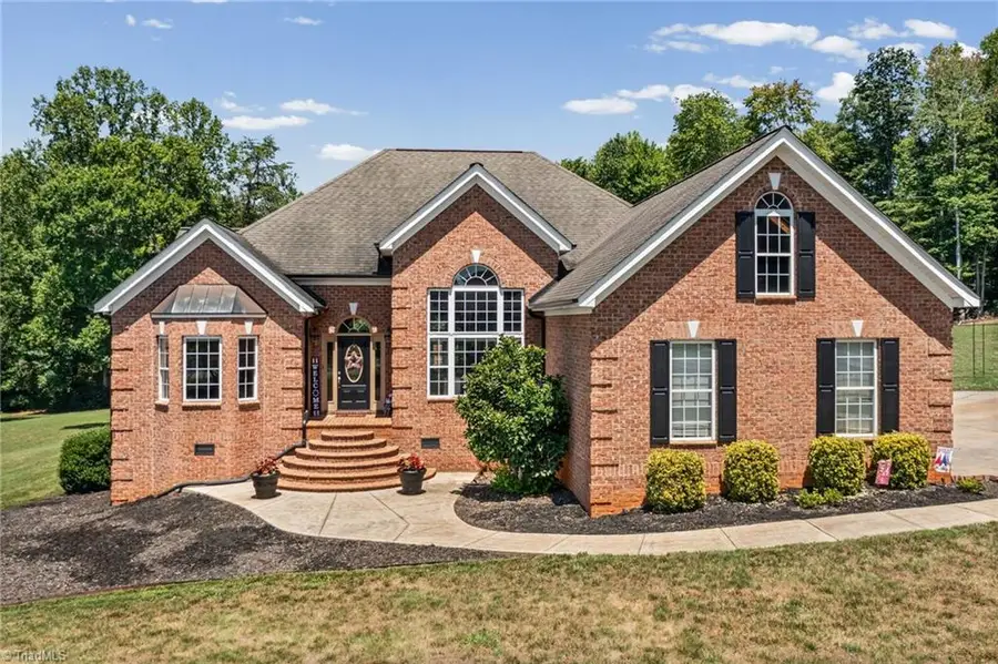 1216 Fairway Drive, Yadkinville, NC 27055 - #2