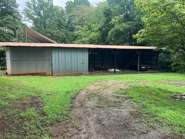 1008 Willard Drive, Yadkinville, NC 27055 - #3
