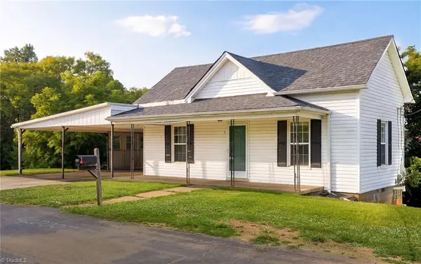 11 Hackney Street, Lexington, NC 27292