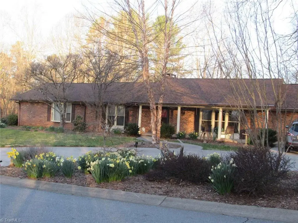 408 Colonial Drive, North Wilkesboro, NC 28659 - #1